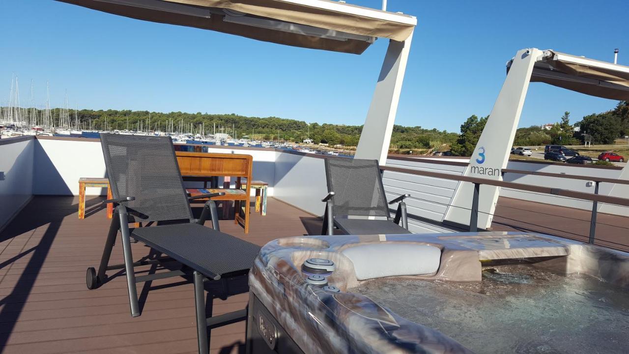 מלון PUY House Boat - Floating House Sofia מראה חיצוני תמונה