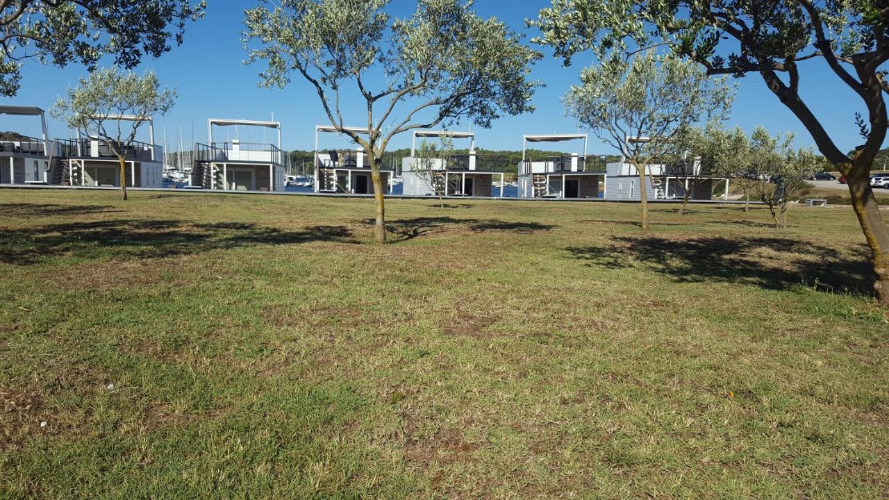מלון PUY House Boat - Floating House Sofia מראה חיצוני תמונה