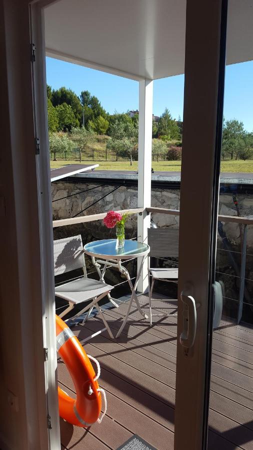מלון PUY House Boat - Floating House Sofia מראה חיצוני תמונה