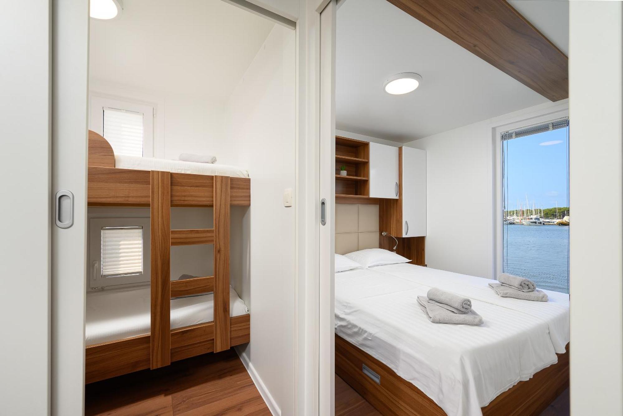מלון PUY House Boat - Floating House Sofia מראה חיצוני תמונה